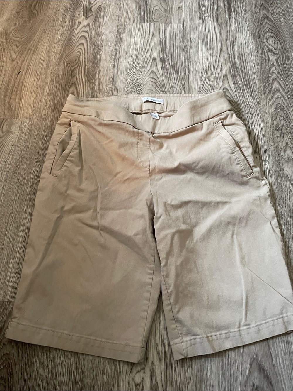 Kim Rogers Khaki Beige Bermuda Shorts